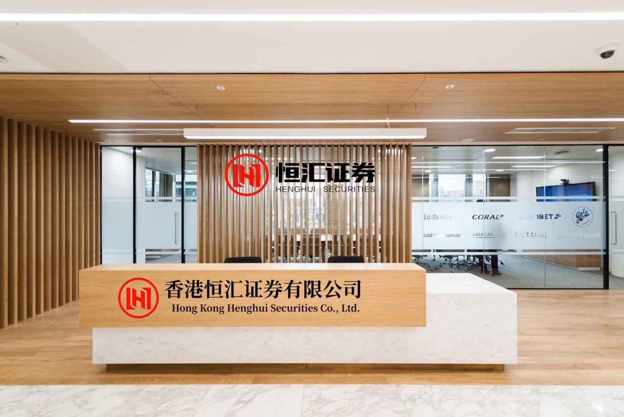 胜亿配资平台 眼看访华悬了，特朗普立即暂停多项禁令，死缠烂打铁了心要来